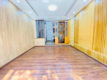 Hình ảnh Cho thuê nhà mới xây mặt tiền đường Yên Thế P.2 Tân Bình ngay sân bay