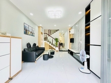 Hình ảnh Siêu phẩm 4 tầng, 42m2, hẻm xe hơi, ngay Lê Quang Định - Phạm Văn Đồng