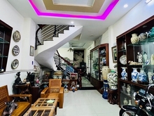 Hình ảnh Gấp bán!! Nhà 4 tầng, 64m2, hẻm xe hơi, gần Emart Phan Huy Ích