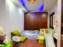 Hình ảnh Bán biệt thự hẻm 230 Tôn Đản, phường 8 quận 4 - 150m2