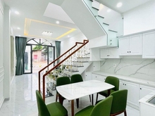 Hình ảnh Nhà đẹp giá rẻ bán nhà đường Lê Thị Bạch Cát P13 Q11.Giá: 2 tỷ 150.