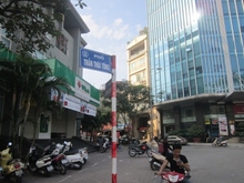 Hình ảnh Cho thuê tòa nhà lô góc Trần Thái Tông, 350m2 x 10 tầng nổi + 1 hầm