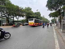 Hình ảnh Bán nhà mặt phố Thanh Nhàn, Quận Hai Bà Trưng, mặt tiền lớn, giá rẻ