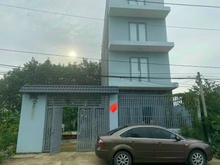 Hình ảnh Bán nhà 1 trệt 3 lầu DT 223m2. Đường nhựa. Giá 4,6 tỷ