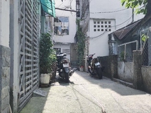 Hình ảnh Trương Quốc Dung 2 tầng 85m2 ngang 7 nở hậu 7,2 giá tốt