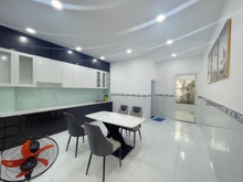 Hình ảnh Căn Góc Xe Đậu Trước Nguyễn Xí, Bình Thạnh,44m2, 4pn, 5wc,Giá 1,990 Tỷ
