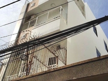 Hình ảnh Bán nhà 1/ 3Tầng (4 x 14) OTO Vào Nhà, sát mặt tiền Nguyễn Văn Trỗi