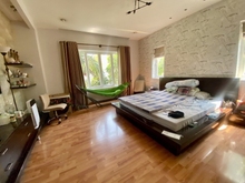Hình ảnh Bán Biệt Thự Tên Lửa 3 Tầng, Bình Tân, 190m2, Ngang 10m, Giá Ngộp Bank