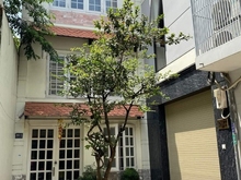 Hình ảnh Bán nhà nguyên căn gồm 1 trệt + 1 lầu (phòng ngủ) + 1 sân thượng 1T650