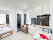 Hình ảnh Cho thuê chungư mini tách bếp đầy đủ nội thất ngay Công viên Làng Hoa