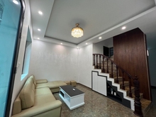 Hình ảnh Bán nhà dân xây phố Bồ Đề vị trí siêu đẹp