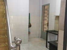 Hình ảnh Cho thuê nhà hẻm Cách Mạng Tháng 8 2 lầu sân thượng 2pn 3wc Quận 10