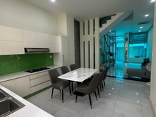 Hình ảnh Cho thuê nhà 6x30 450m2 4PN Cuối Đường Quốc Hương