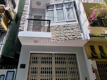 Hình ảnh Cho thuê nhà sát mặt tiền Nguyễn Kim 3 lầu suốt 3pn 3wc Quận 10