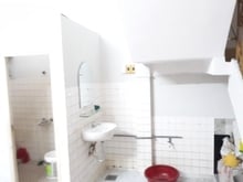 Hình ảnh Cho thuê nhà(4x12m)đối diện B.việnQuốc Tế-3tầng-p.13,q.TânBình 18tr/th