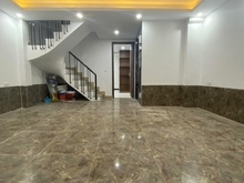 Hình ảnh Bán nhà DÒNG TIỀN 800tr/ năm LÔ GÓC THANG MÁY Cầu Giấy 50m2, nhỉnh 9tỷ