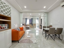 Hình ảnh Căn 1PN hiện đại , cửa sổ ban công ngay Ngã 4 Phú Nhuận kế Q1