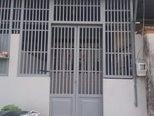 Hình ảnh nhà nguyên căn - có sân, cổng rào - điện nhà nước, nước thủy cục