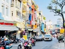 Hình ảnh Cho Thuê Nhà Mặt Tiền Kinh Doanh 5 Tầng P.2 Tân Bình Ngay Vòng Xoay
