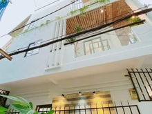 Hình ảnh Quận 10 Vị Trí Đẹp,Nhà Mới 100% ngay hẻm 1/Hòa Hảo Q10 1 tỷ 850/ 40m2