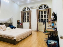 Hình ảnh Ngõ thông, oto phố Thái Thịnh, 61m2 giá 16,5 tỷ