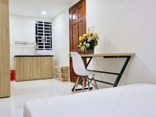 Hình ảnh Cho thuê phòng gần Lotte, đủ nội thất, cửa sổ thoáng, an ninh tốt Q7