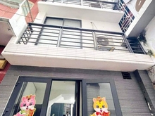 Hình ảnh Chủ ngộp bank giảm 600 còn 2Ty610 CẦN BÁN GẤP NHÀ Q10 NGUYỄN DUY DƯƠNG