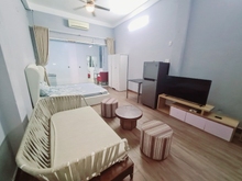 Hình ảnh CĂN HỘ CAO CẤP 70M2, 02 Phòng Ngủ, Thang Máy, 10TR, Trung Tâm Quận 10