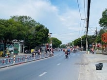 Hình ảnh Cho thuê MBKD 10x30m mặt tiền đường Nguyễn Ái Quốc, P.Trảng Dài