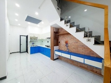 Hình ảnh Giáp Q1!! Nhà 4 tầng, 45m2 - 4 PN - ngay khu ẩm thực Phan Xích Long