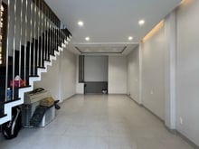 Hình ảnh Cho thuê nhà đẹp ngay Ngã Tư Thủ Đức gần Xa Lộ Hà Nội.9 5M2*4T/4PN/5WC