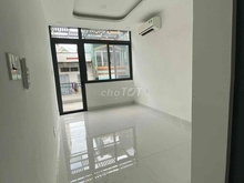 Hình ảnh Cho thuê nhà hẻm xe hơi Lê Văn Sỹ 3 lầu 5 phòng 6wc Quận 3