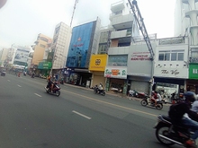 Hình ảnh Mặt tiền Nguyễn Trãi Quận 1 (9x25m) chỉ 470tr/m2 HĐT gần 300 tr/th,