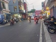 Hình ảnh ️MẶT#TIỀN❎️ 5 TẦNG đường Rạch Bùng Binh-CMT8 Q.3  TRỆT SHOP ĐANG thuê