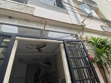Hình ảnh Khu phân lô! Nhà 4 tầng, 3PN, 40m2, ngay trung tâm Phú Nhuận