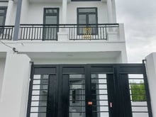 Hình ảnh Bán Gấp Nhà 1 Trệt 1 Lầu Thổ Cư Sổ Hồng Riêng, gần trường TH Bình Lợi