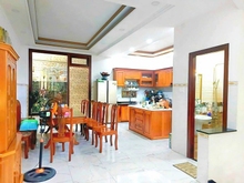 Hình ảnh Cần Bán Gấp Nhà MT đường Phú Thuận, Q.7 - DTSD 225M2 - Ngang 5M - 6PN