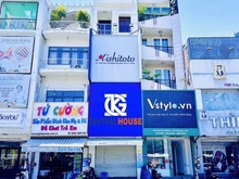 Hình ảnh Cho thuê Nhà Nguyên Căn MT Hai Bà Trưng, Phường 6, Quận 3, TP HCM !