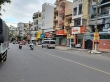 Hình ảnh Bán Nhà Mặt Tiền Bạch Đằng - Ngang 4,5m - 3 Tầng BTCT - Tiện KD