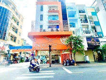Hình ảnh Cho thuê nhà GÓC 2MT Nguyễn Đình Chiểu, Quận 3 - 4 tầng, có thang máy