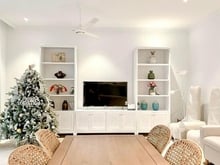 Hình ảnh Cho thuê Villa 3 phòng ngủ ,hồ bơi ,sân vườn ngay phố An Thượng