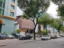 Hình ảnh Cho Thuê Tòa Nhà Vip số 100 Nguyễn Du P. Bến Nghé Quận 1 DTSD 1000m2