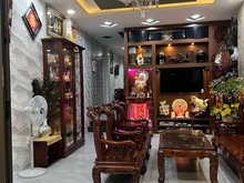 Hình ảnh Cần bán nhà 1 trệt 3 lầu 4,5x13,8m 11,3 tỷ hẻm xe hơi Nguyễn Văn Linh