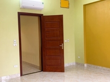 Hình ảnh Vị trí VIP, ngõ thông, cách ô tô 5m, ra ô tô tránh 15m.m,