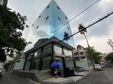 Hình ảnh Building văn phòng VIP góc 2 mặt tiền Đường Nguyễn Trãi Quận 1