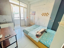 Hình ảnh Cho thuê studio ban công xinh xẻo ngay quận 1