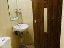 Hình ảnh Nhà Tô ngọc vân q12 DT 5x10m 1 trệt 1 lầu 2pn 2wc Hẻm xe hơi Giá 5,5tr