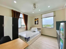 Hình ảnh Phòng của sổ trời lớn, full nội thất