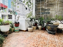 Hình ảnh Bán Nhà Lạc Long Quân Tây Hồ. Lô Góc. DT 80M2. 4 Tầng. Giá 8,8 Tỷ