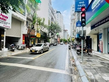 Hình ảnh Bán nhà phố Đặng Văn Ngữ, 140m 7tầng thang máy tuyệt đẹp, giá nét 60tỷ